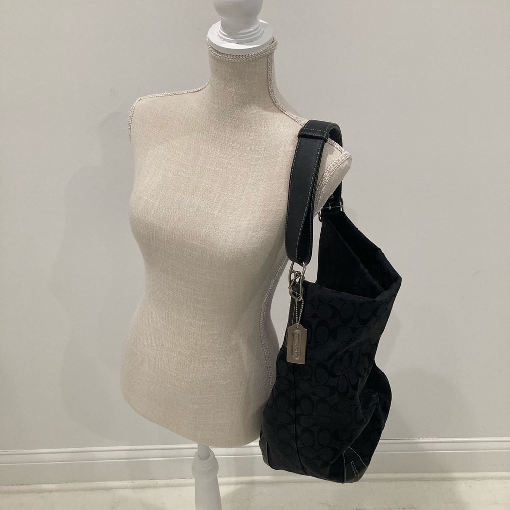 Coach Black signature canvas bucket bag purse - Picture 2 of 12